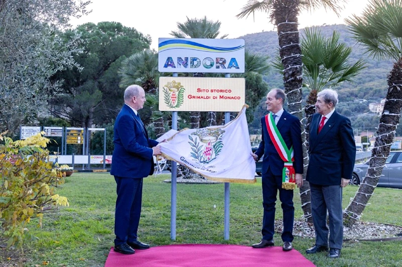 Le Prince en balade en Ligurie avec son avion privé