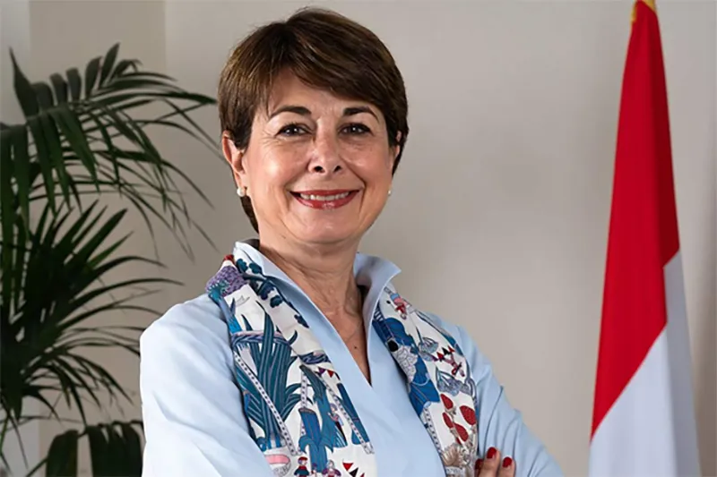 Nos ambassades au régime minceur ?