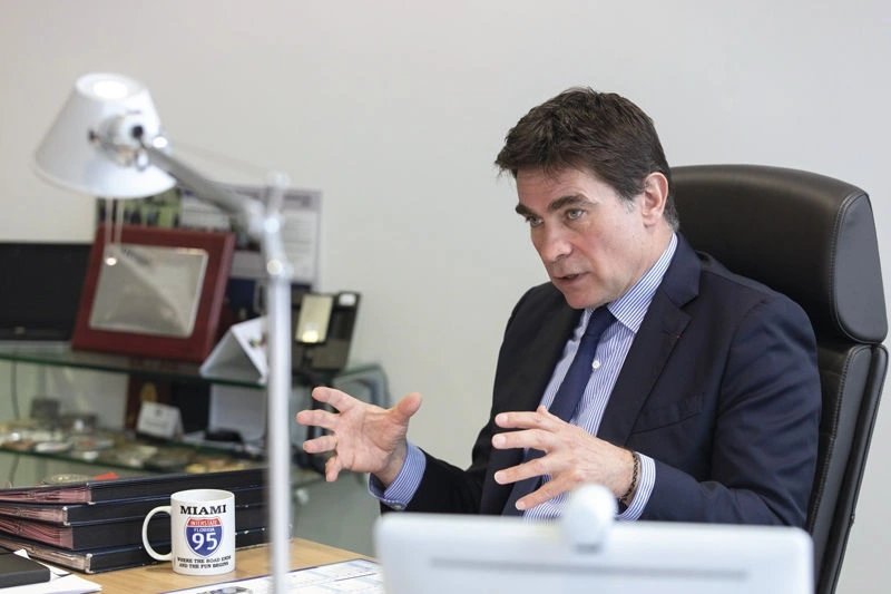 Vives réactions à l’interview de Vuelta-Simon
