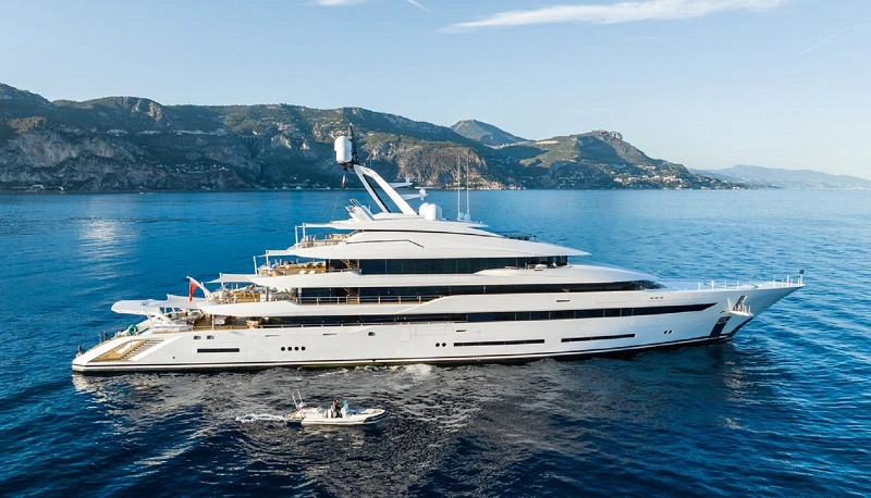 S.A.S. sur le yacht de l’ami kazakh cet été ?